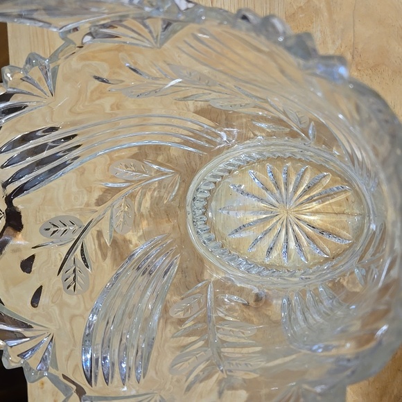 Glass Basket - Picture 4 of 7